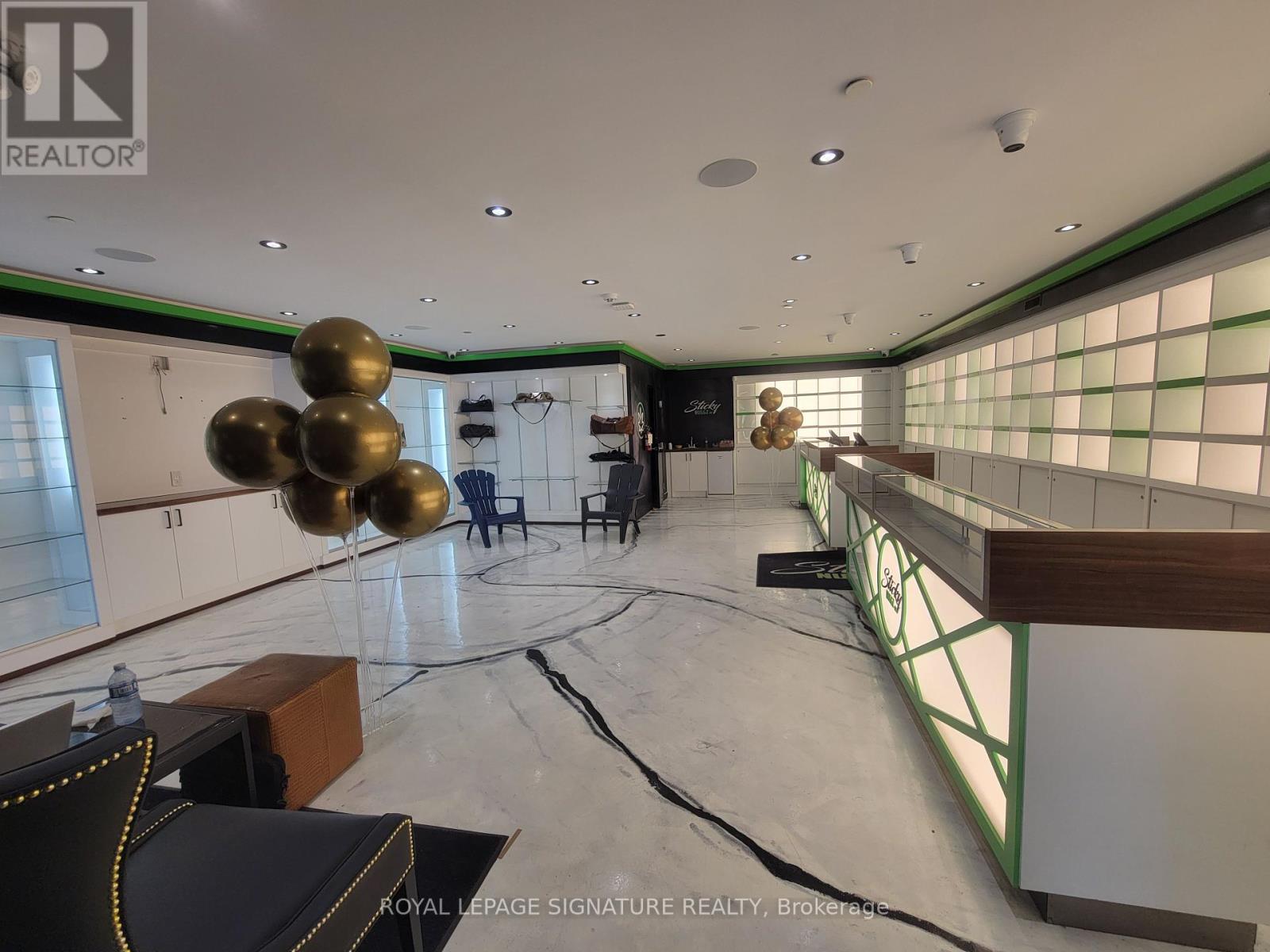 Photo 7 of 10 1 Steinway Boulevard, Toronto ON