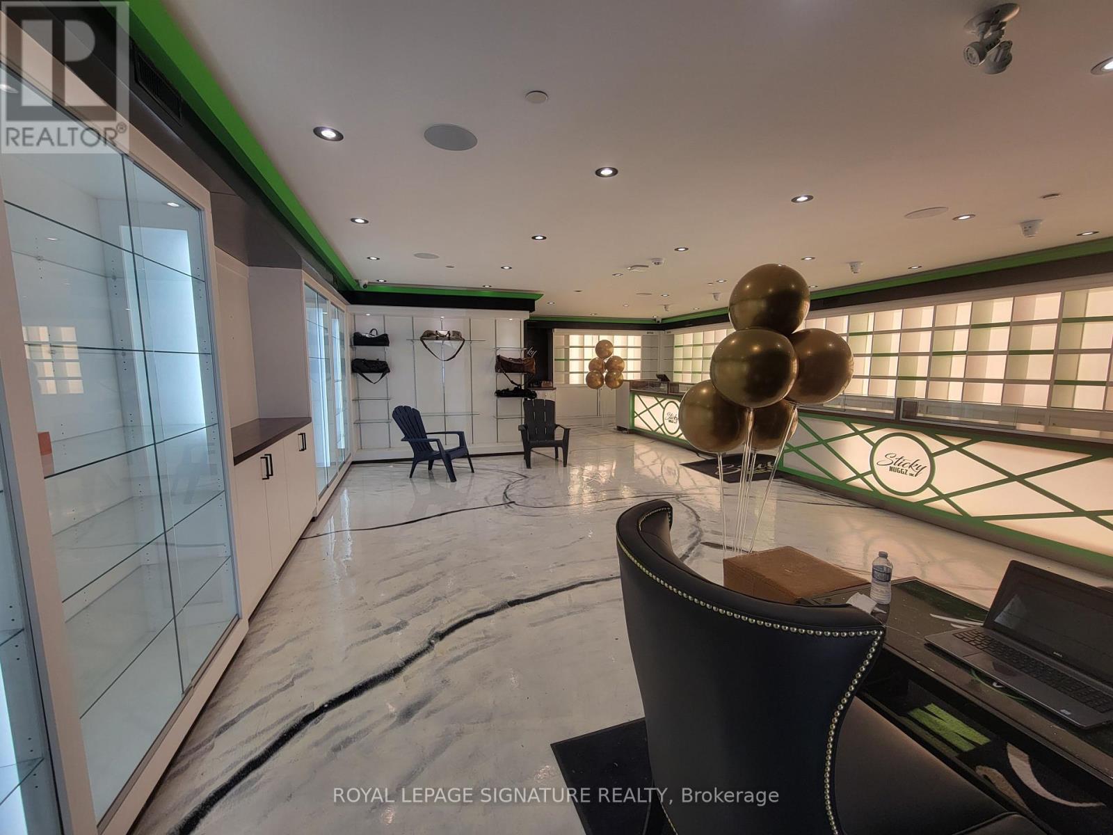 Photo 10 of 10 1 Steinway Boulevard, Toronto ON