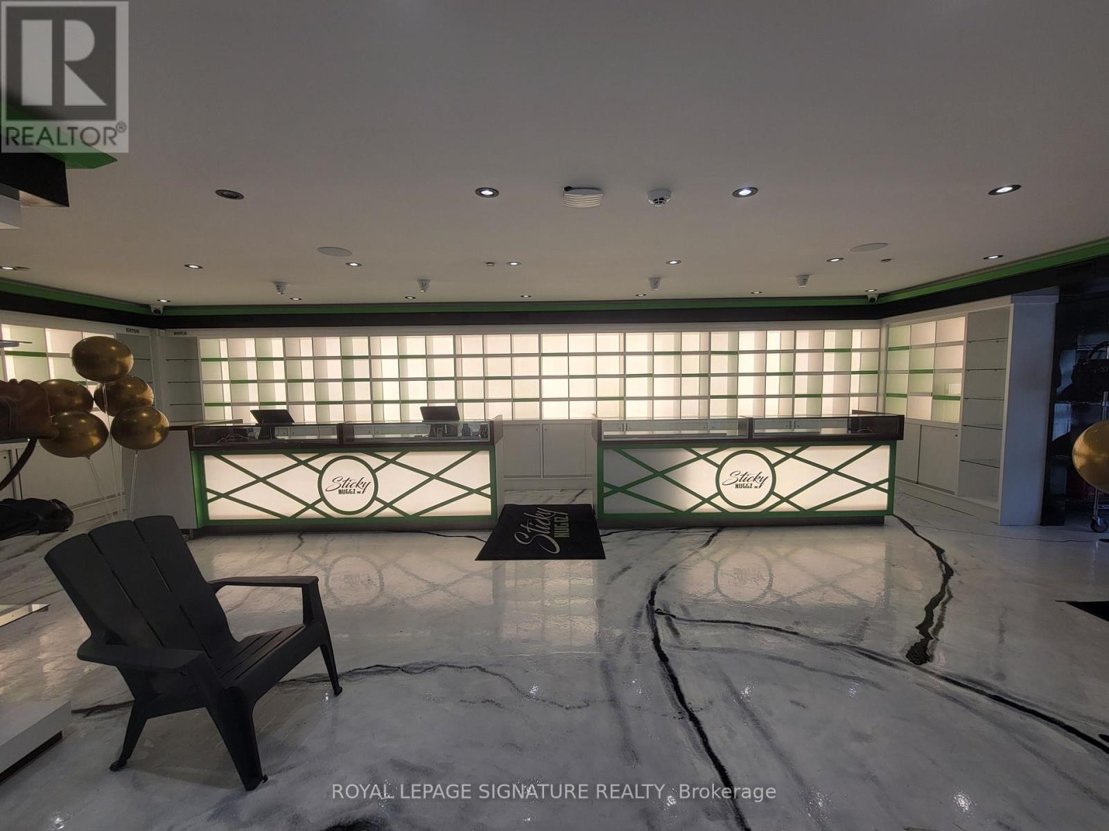 Photo 3 of 10 1 Steinway Boulevard, Toronto ON