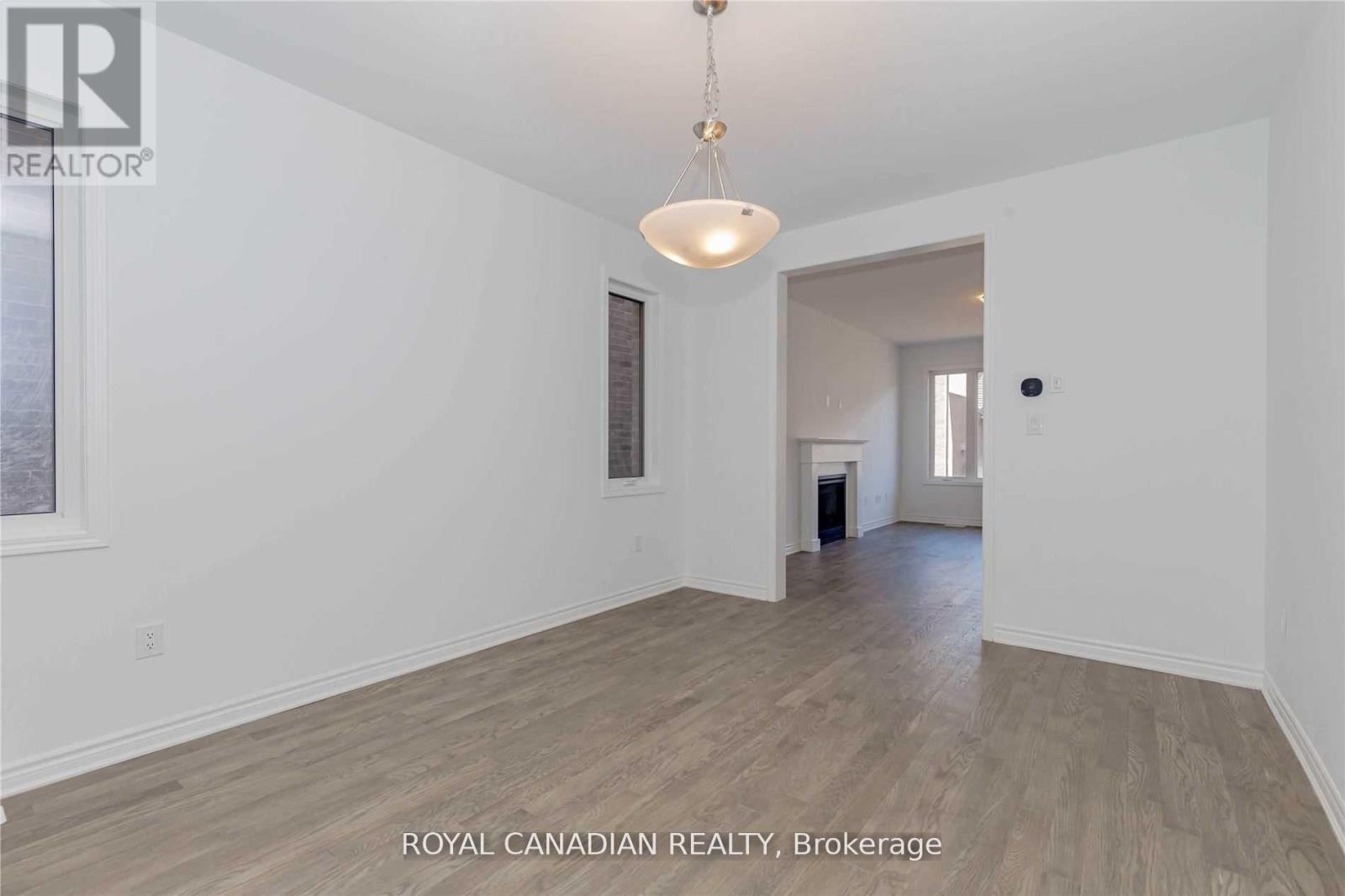 Photo 10 of 1355 Lobelia Crescent, Milton ON