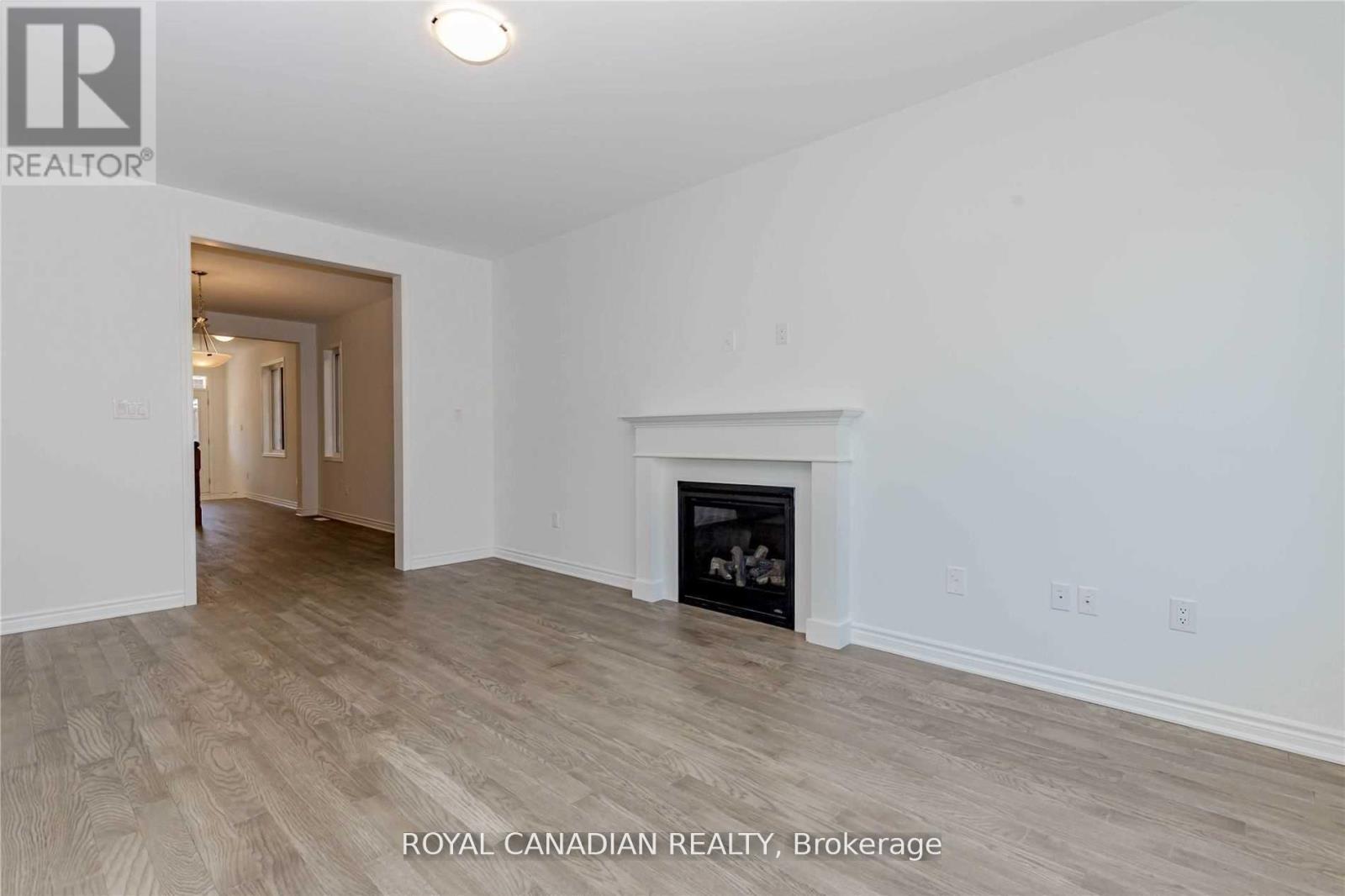 Photo 15 of 1355 Lobelia Crescent, Milton ON