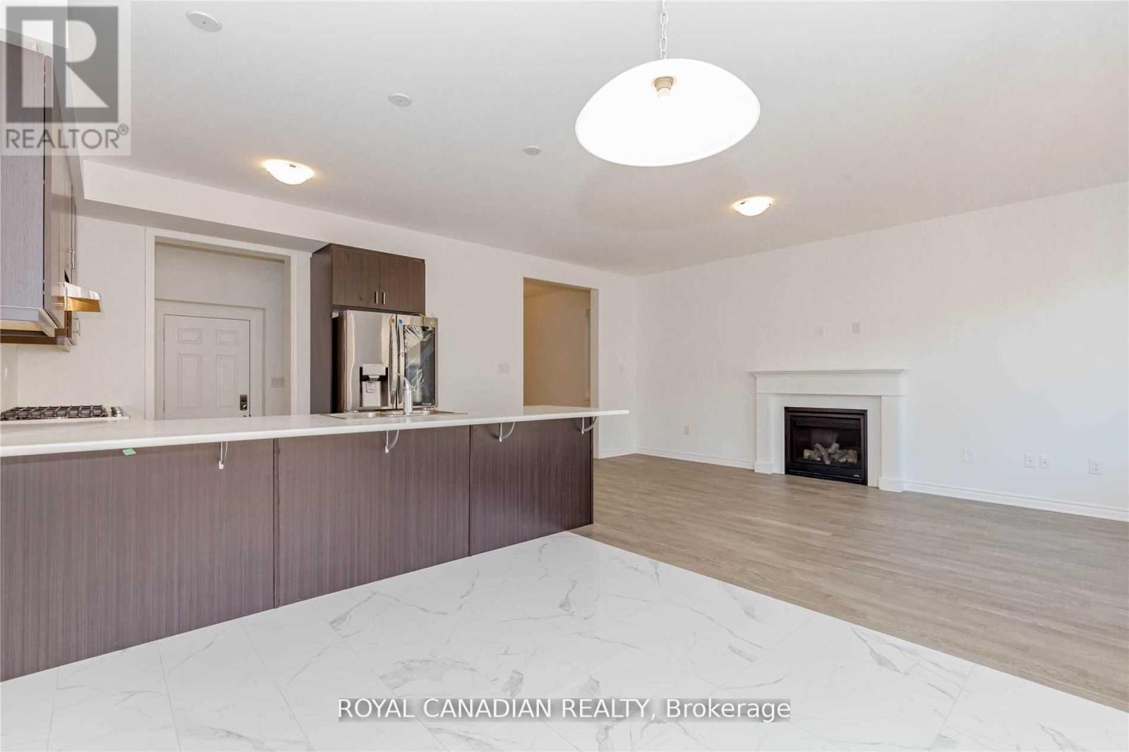 Photo 19 of 1355 Lobelia Crescent, Milton ON