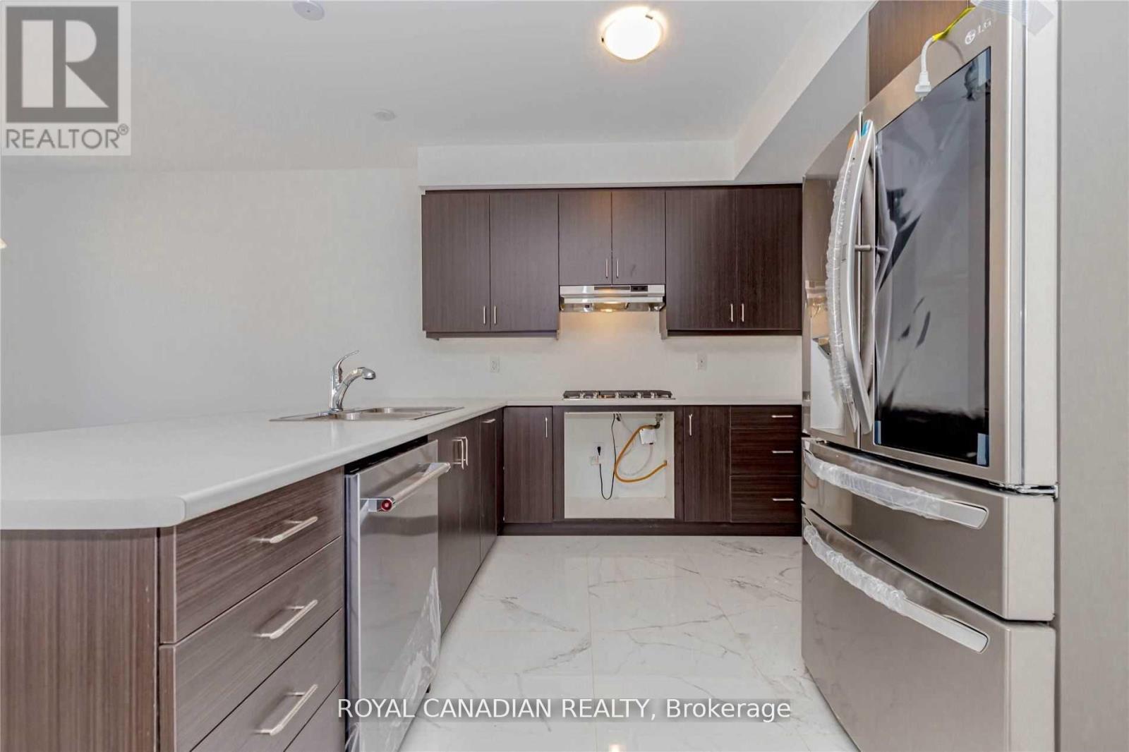 Photo 21 of 1355 Lobelia Crescent, Milton ON