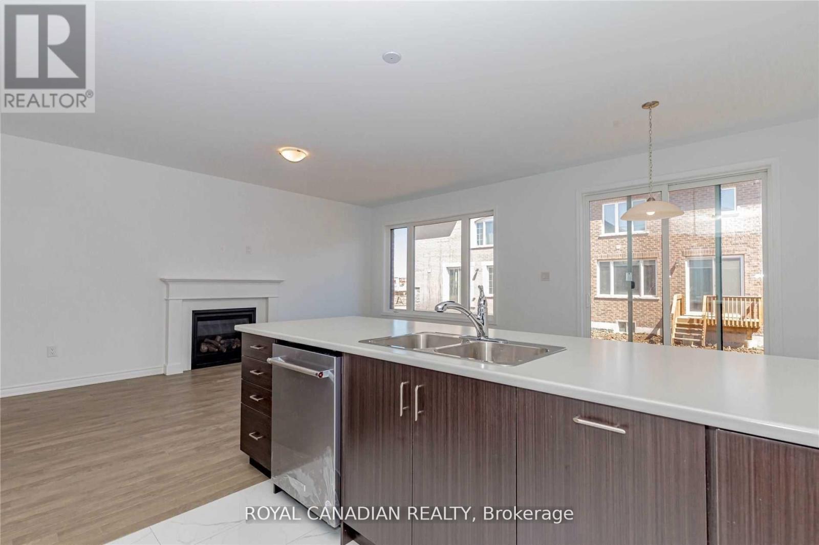 Photo 24 of 1355 Lobelia Crescent, Milton ON