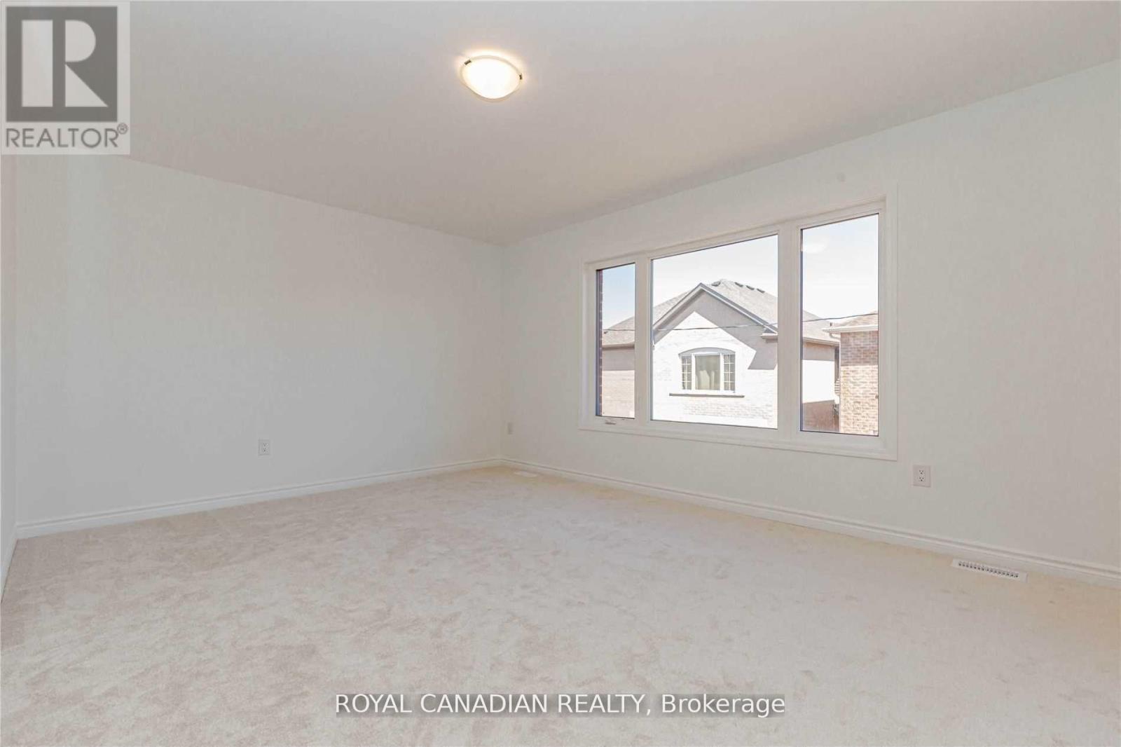 Photo 31 of 1355 Lobelia Crescent, Milton ON