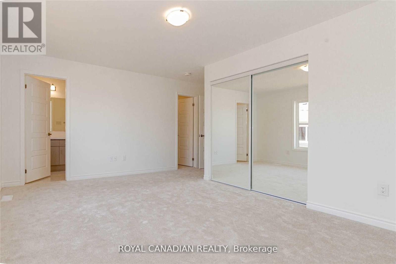 Photo 33 of 1355 Lobelia Crescent, Milton ON