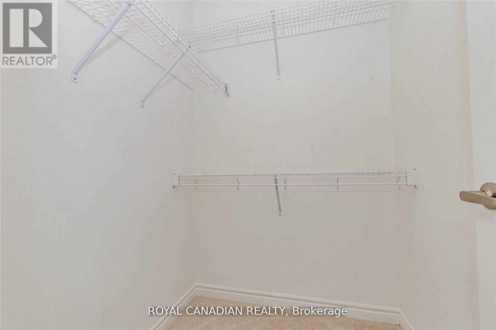 Photo 35 of 1355 Lobelia Crescent, Milton ON