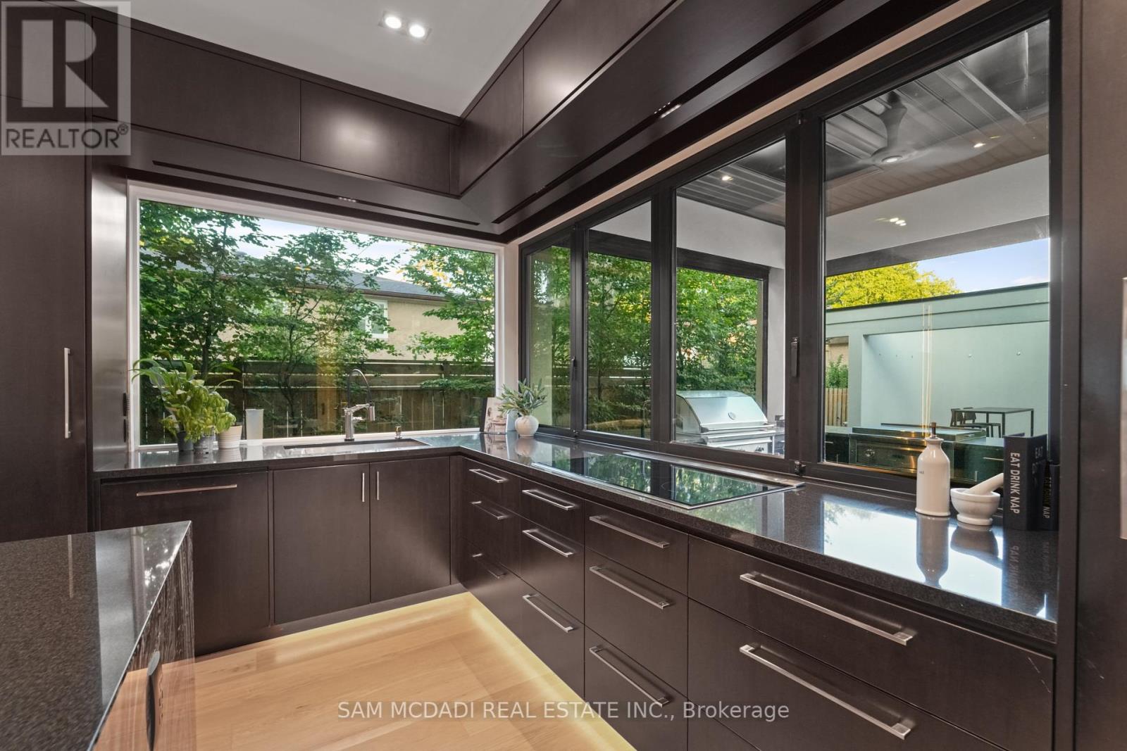 Photo 6 of 2488 Lakeshore Road E, Oakville ON
