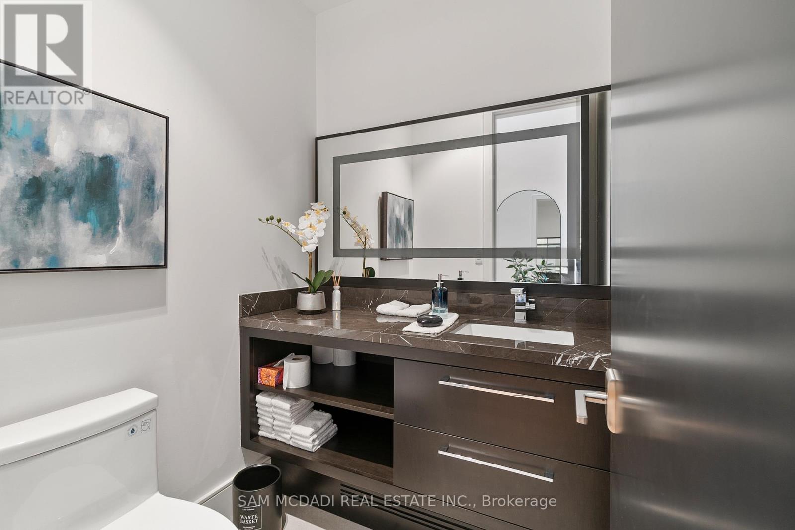 Photo 43 of 2488 Lakeshore Road E, Oakville ON