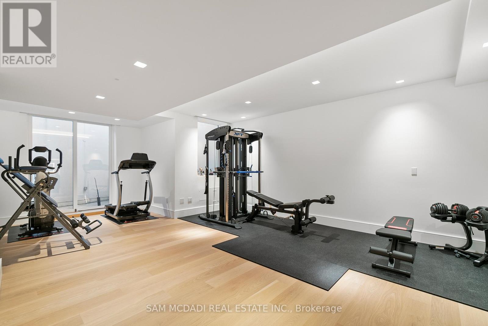 Photo 16 of 2488 Lakeshore Road E, Oakville ON