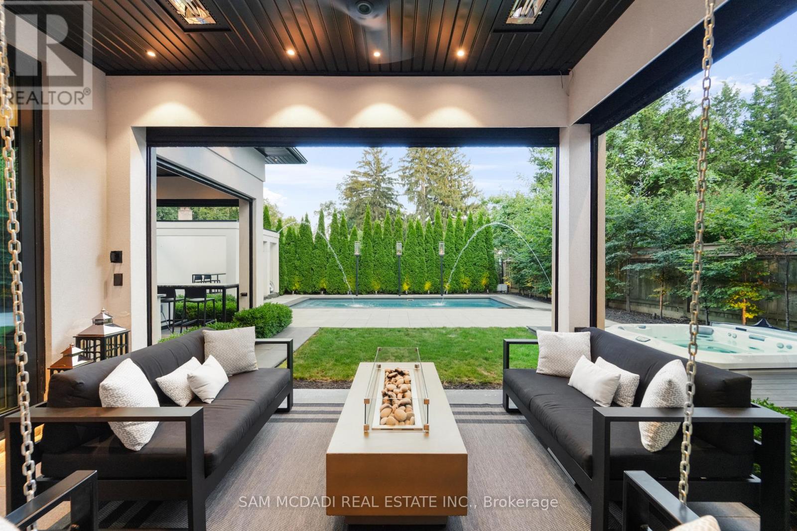 Photo 20 of 2488 Lakeshore Road E, Oakville ON
