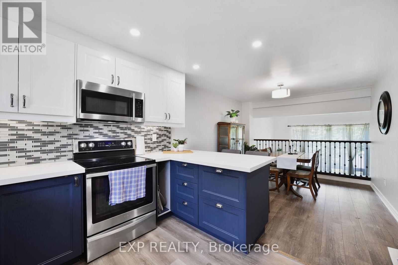 Photo 10 of 136 Darras Court, Brampton ON