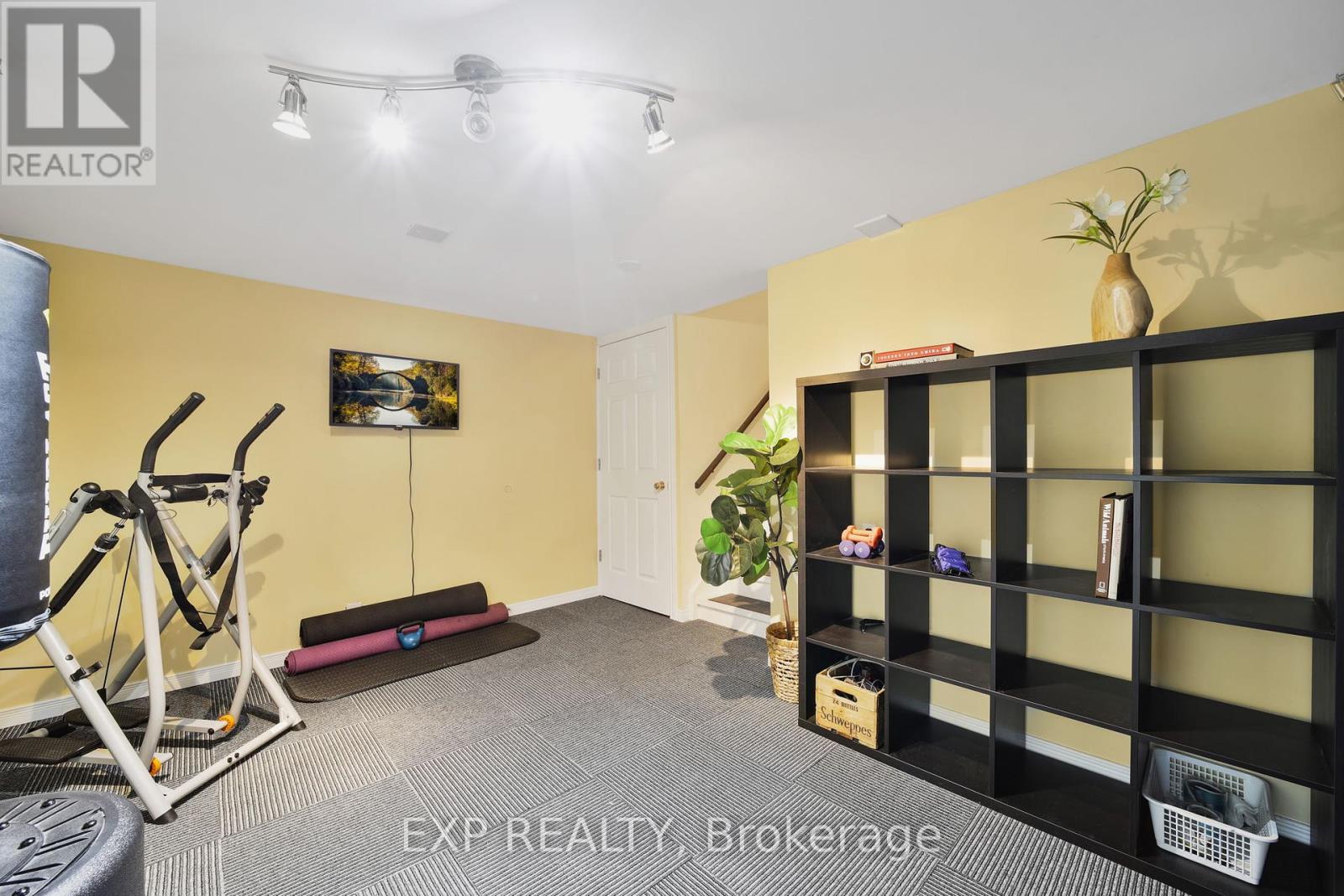 Photo 39 of 136 Darras Court, Brampton ON