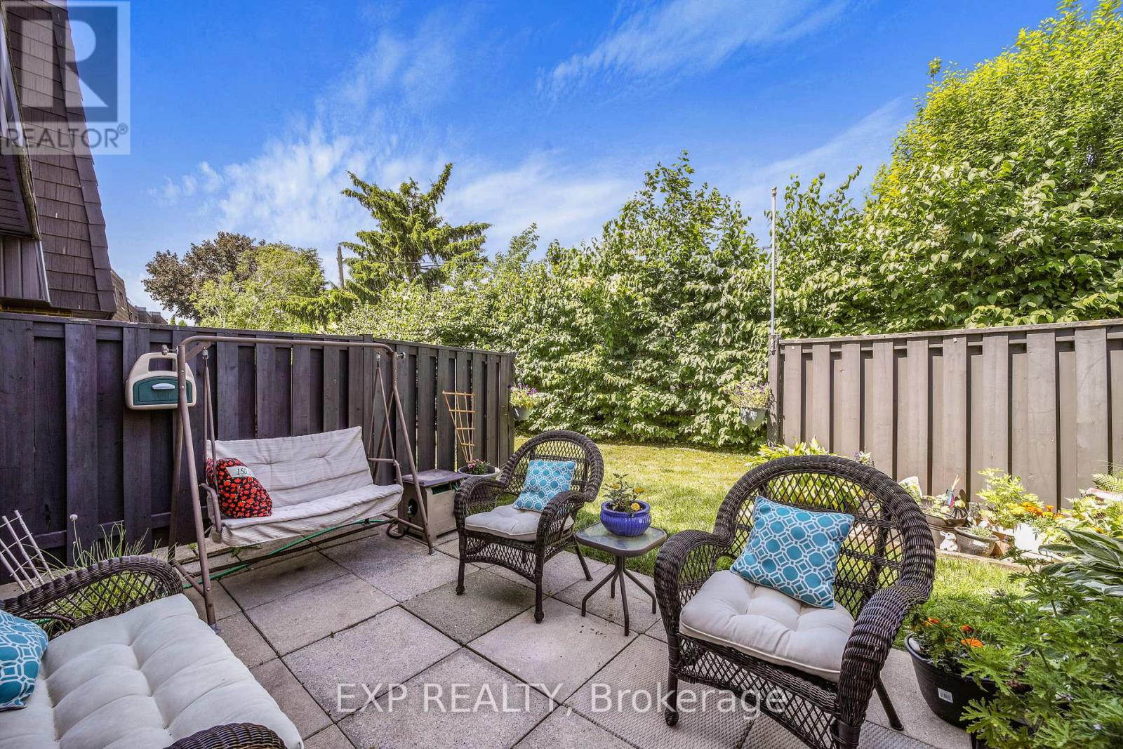 Photo 18 of 136 Darras Court, Brampton ON