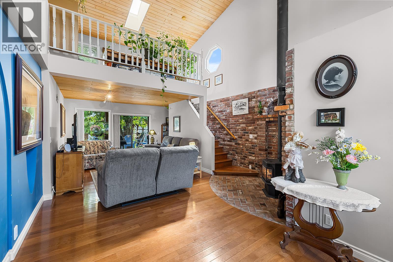 Photo 27 of 2103 Ash Street, Creston BC
