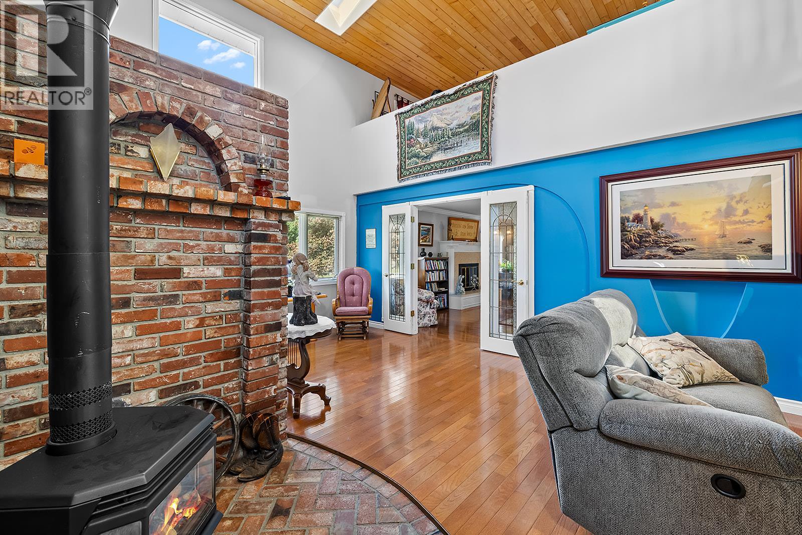 Photo 19 of 2103 Ash Street, Creston BC
