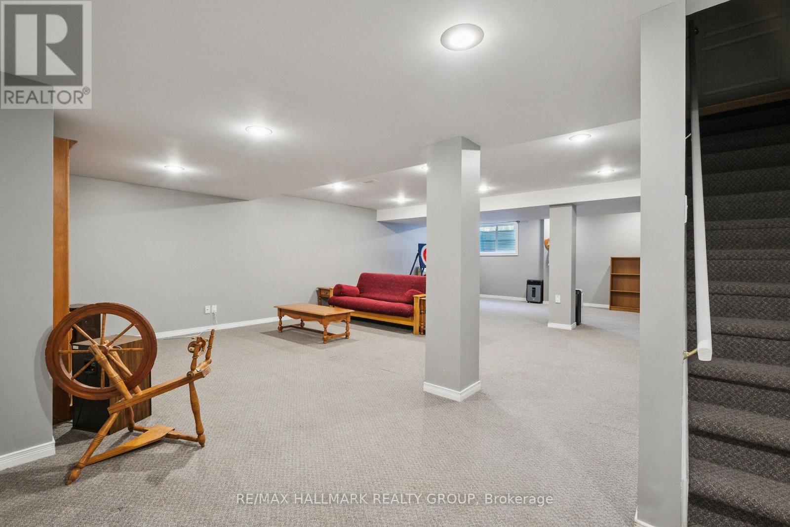 Photo 24 of 3034 Courtyard Crescent, Ottawa ON