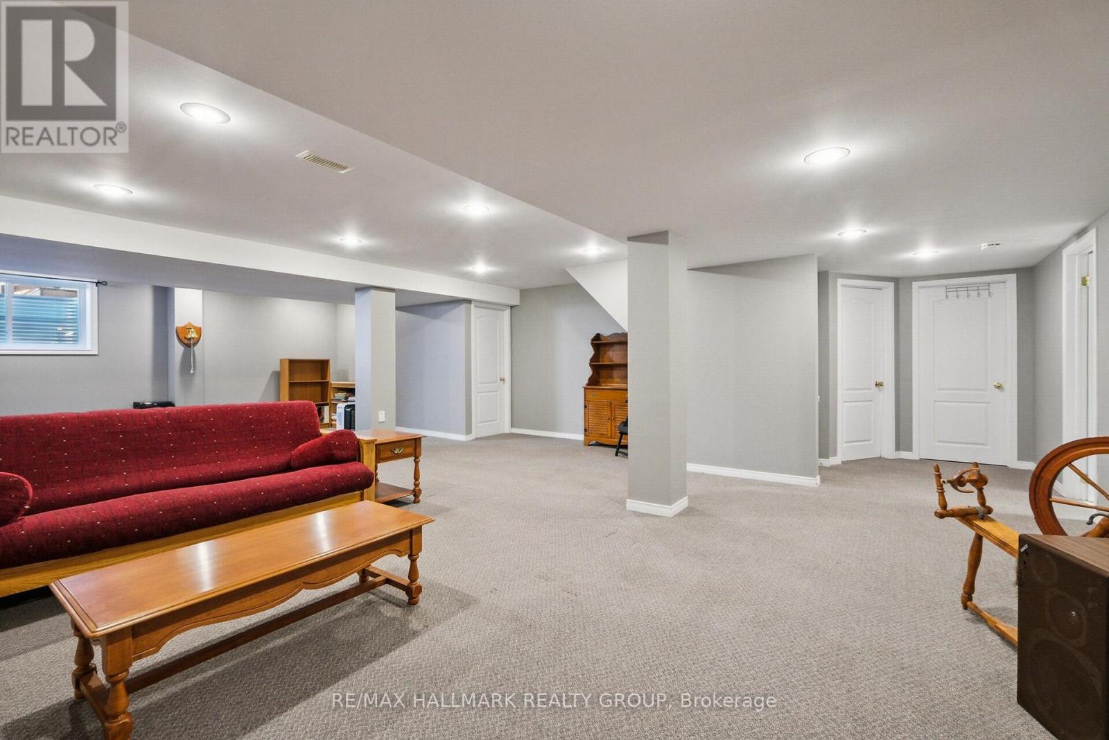 Photo 27 of 3034 Courtyard Crescent, Ottawa ON