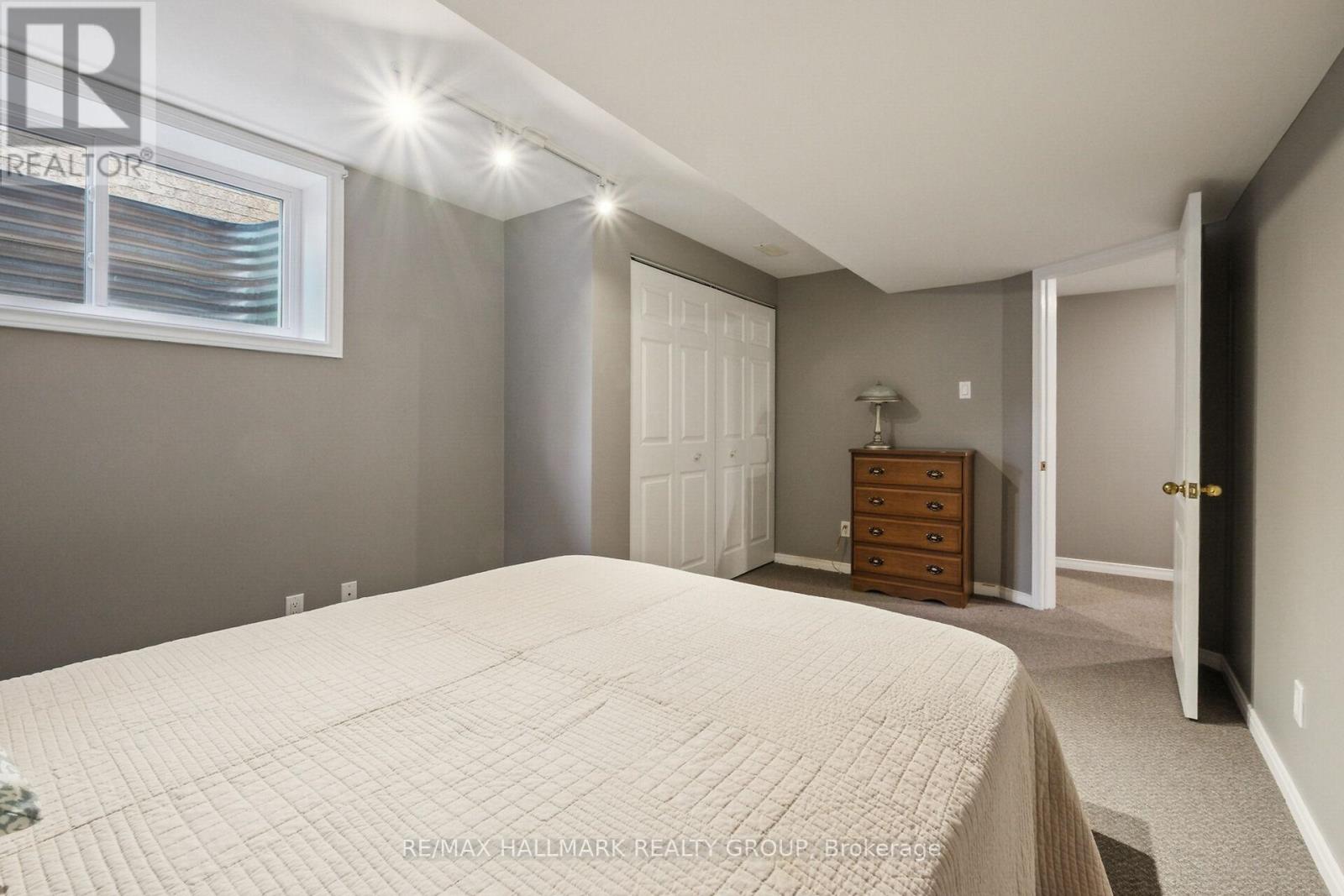 Photo 30 of 3034 Courtyard Crescent, Ottawa ON