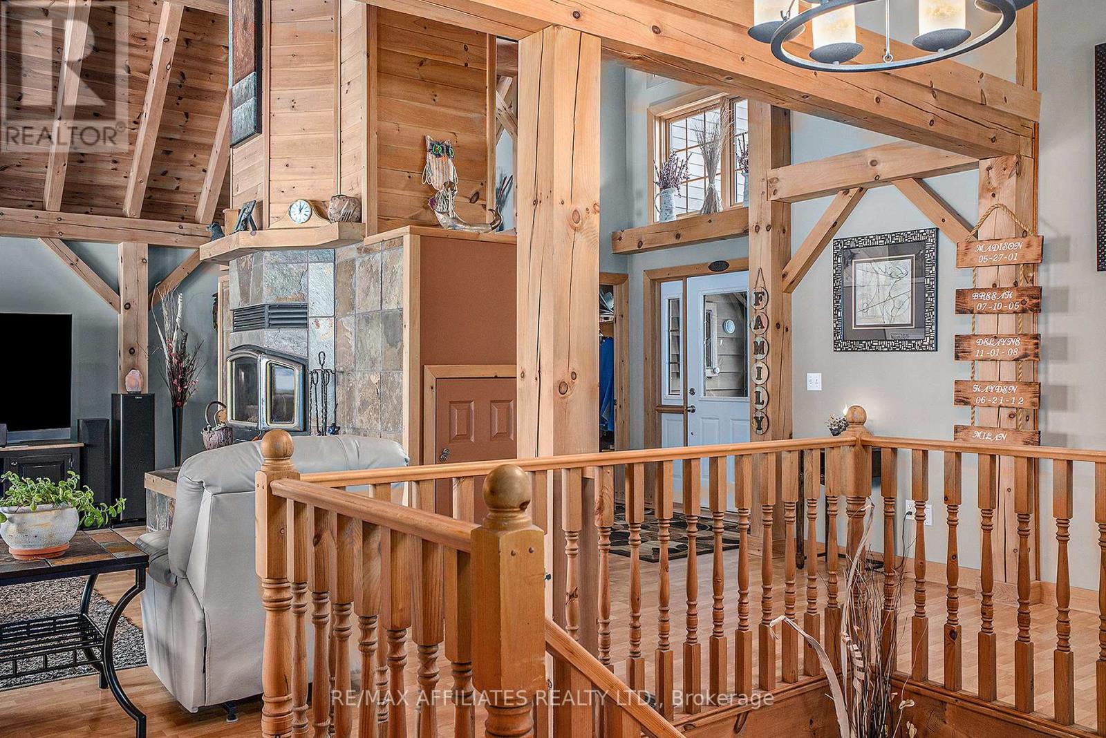 Photo 9 of 51 Mountain View Lane, Rideau Lakes ON
