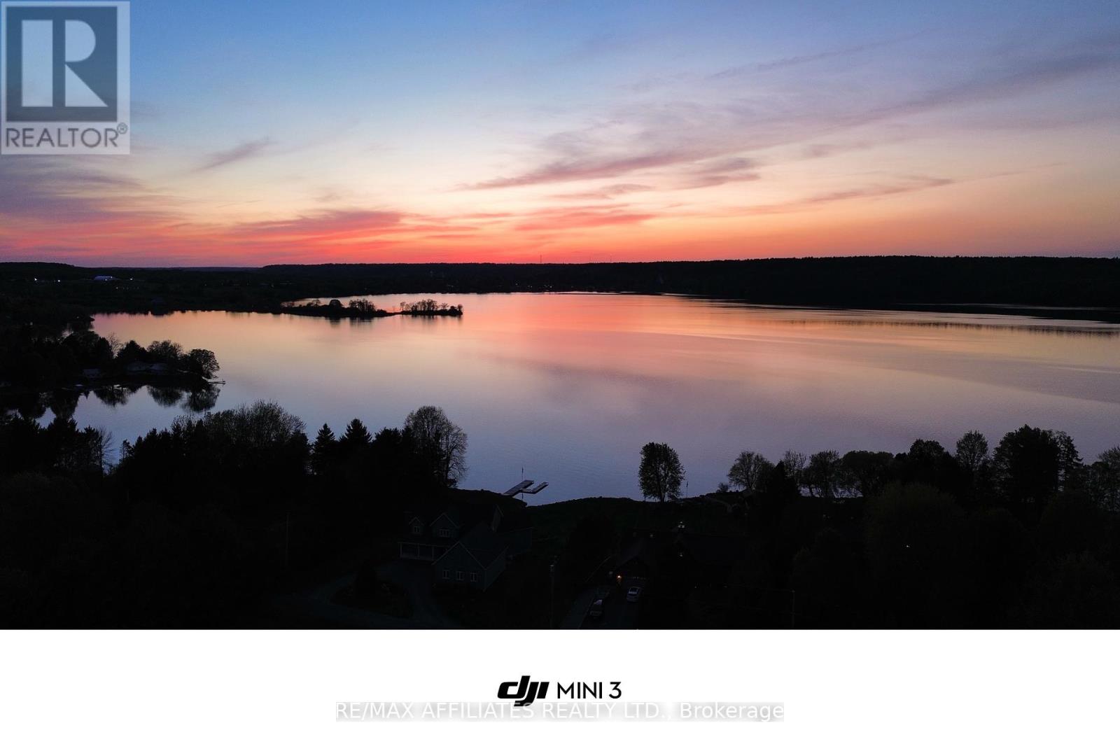 Photo 16 of 51 Mountain View Lane, Rideau Lakes ON