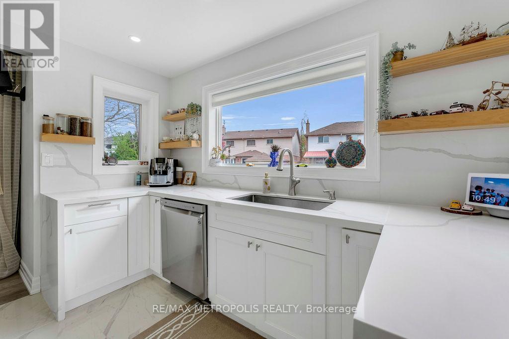 Photo 6 of 21 Walters Court, St Catharines ON