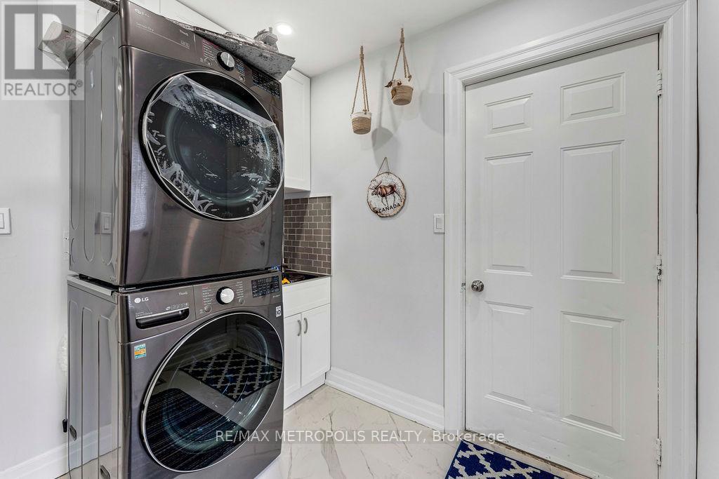 Photo 18 of 21 Walters Court, St Catharines ON