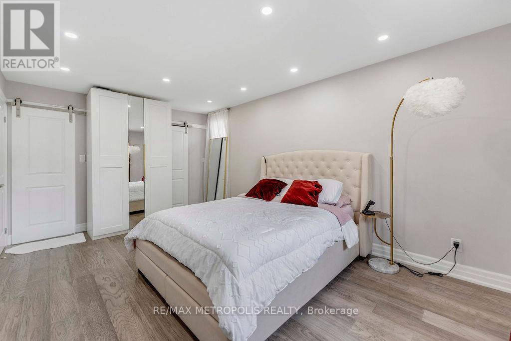Photo 1 of 21 Walters Court, St Catharines ON