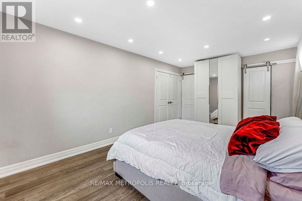 Photo 9 of 21 Walters Court, St Catharines ON