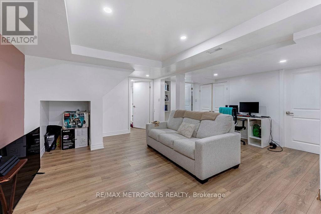 Photo 19 of 21 Walters Court, St Catharines ON