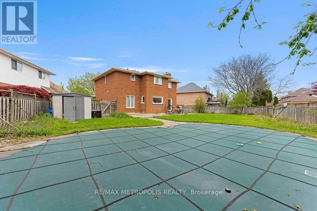 Photo 10 of 21 Walters Court, St Catharines ON