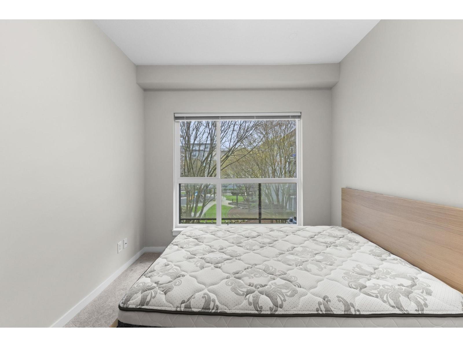 Photo 17 of 425 13733 107 A Avenue, Surrey BC