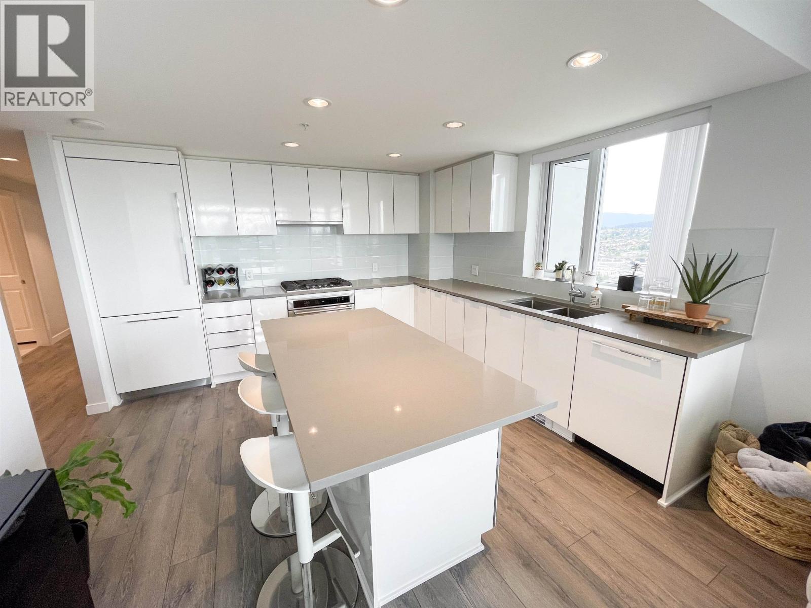 Photo 7 of 2901 2388 Madison Avenue, Burnaby BC