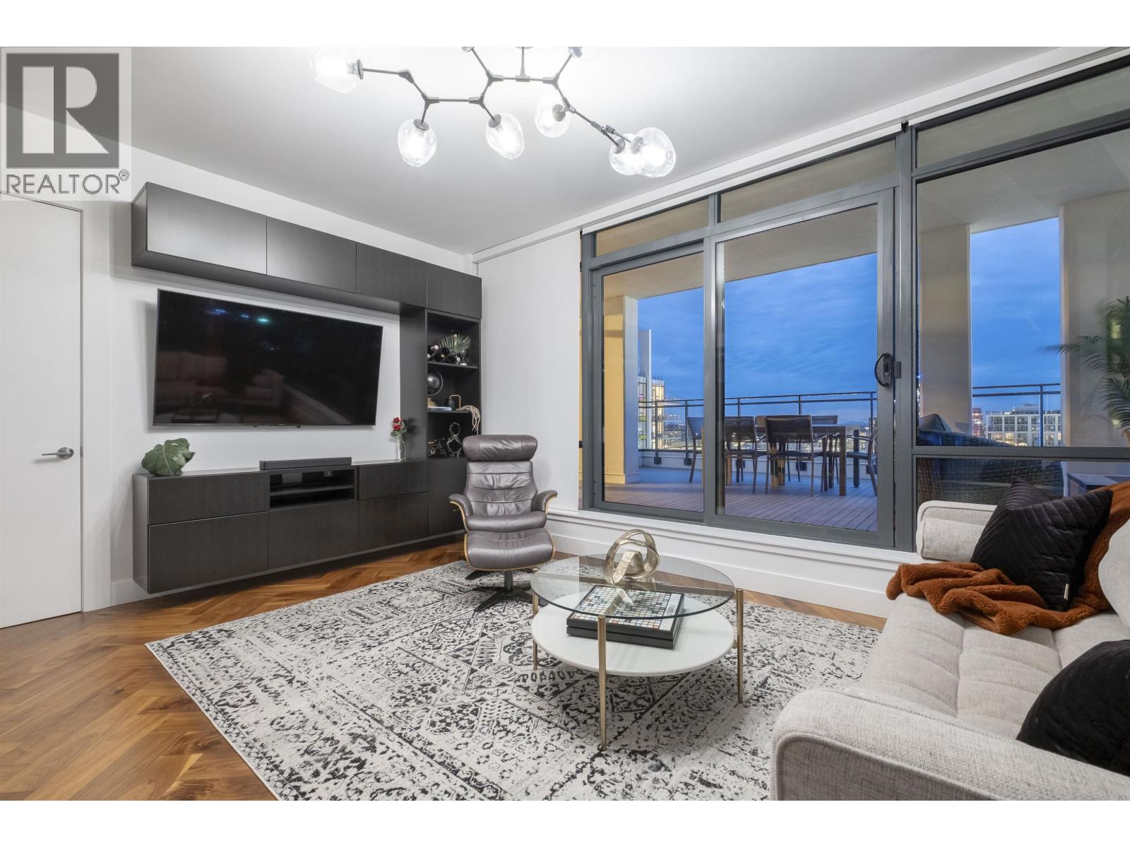 Photo 14 of 2703 2378 Alpha Avenue, Burnaby BC