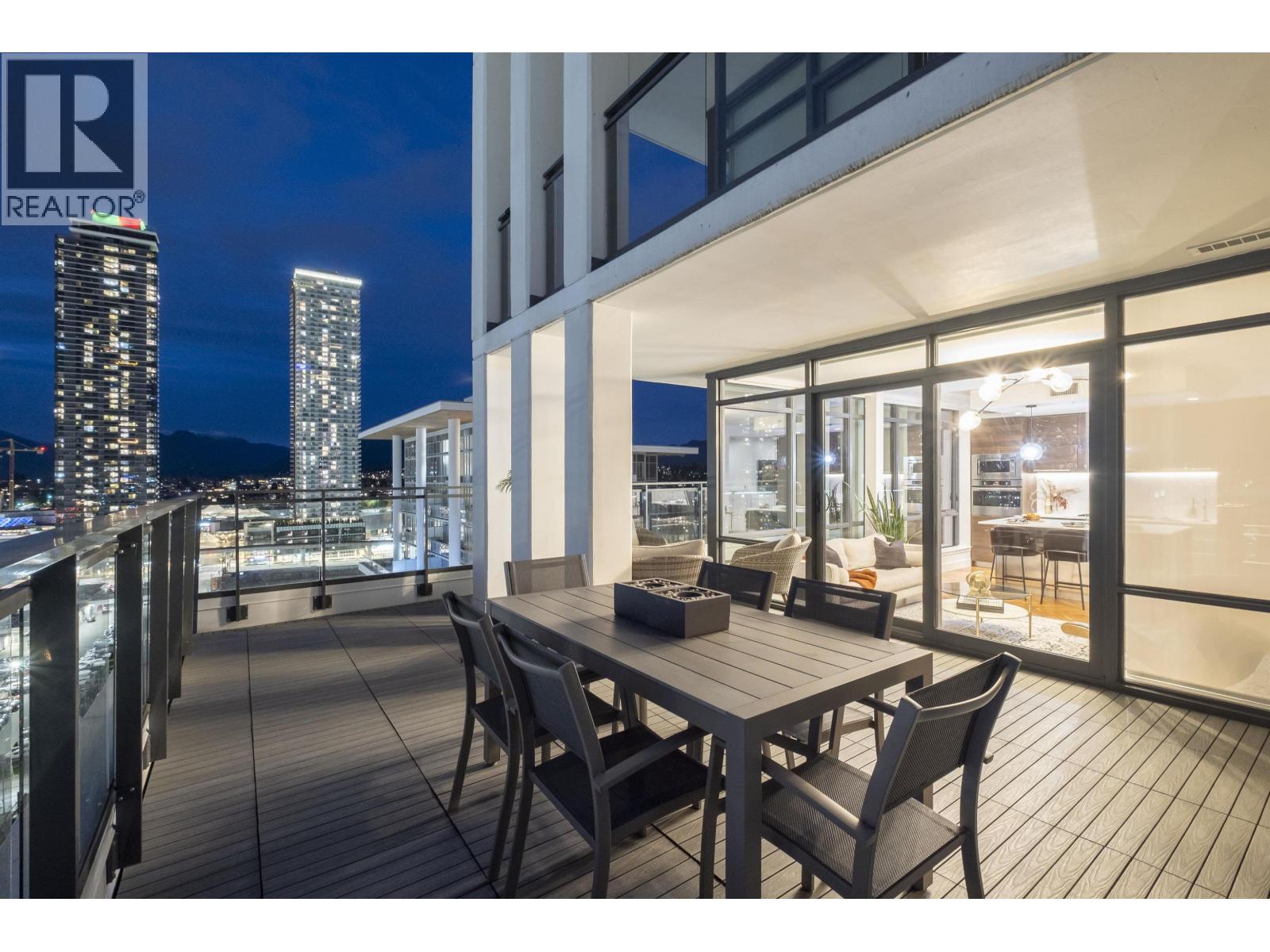 Photo 2 of 2703 2378 Alpha Avenue, Burnaby BC