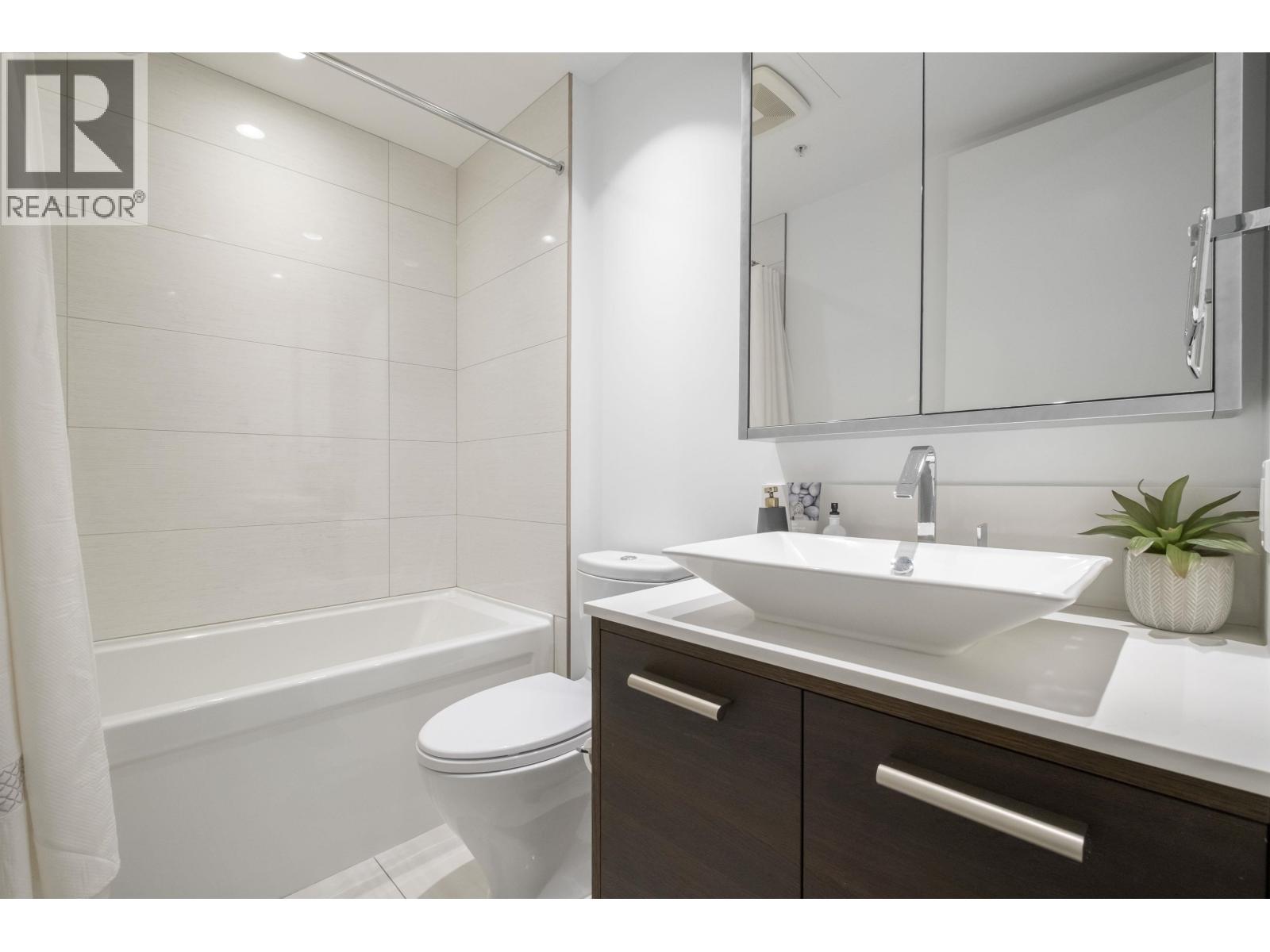 Photo 24 of 2703 2378 Alpha Avenue, Burnaby BC