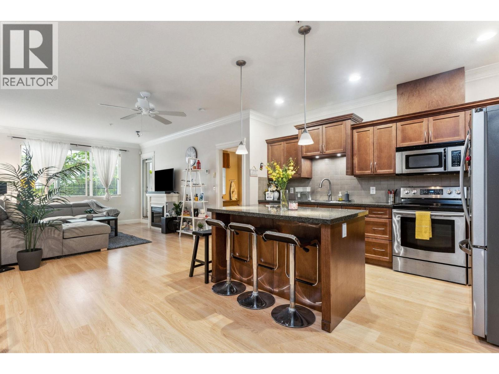 Photo 1 of 106 22150 Dewdney Trunk Road, Maple Ridge BC