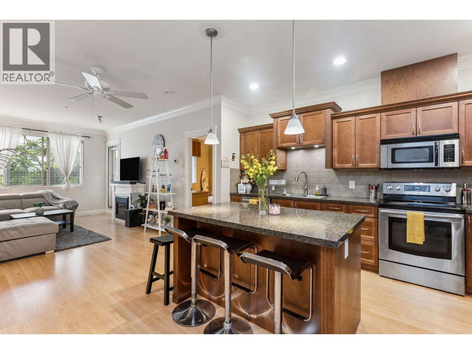Photo 5 of 106 22150 Dewdney Trunk Road, Maple Ridge BC