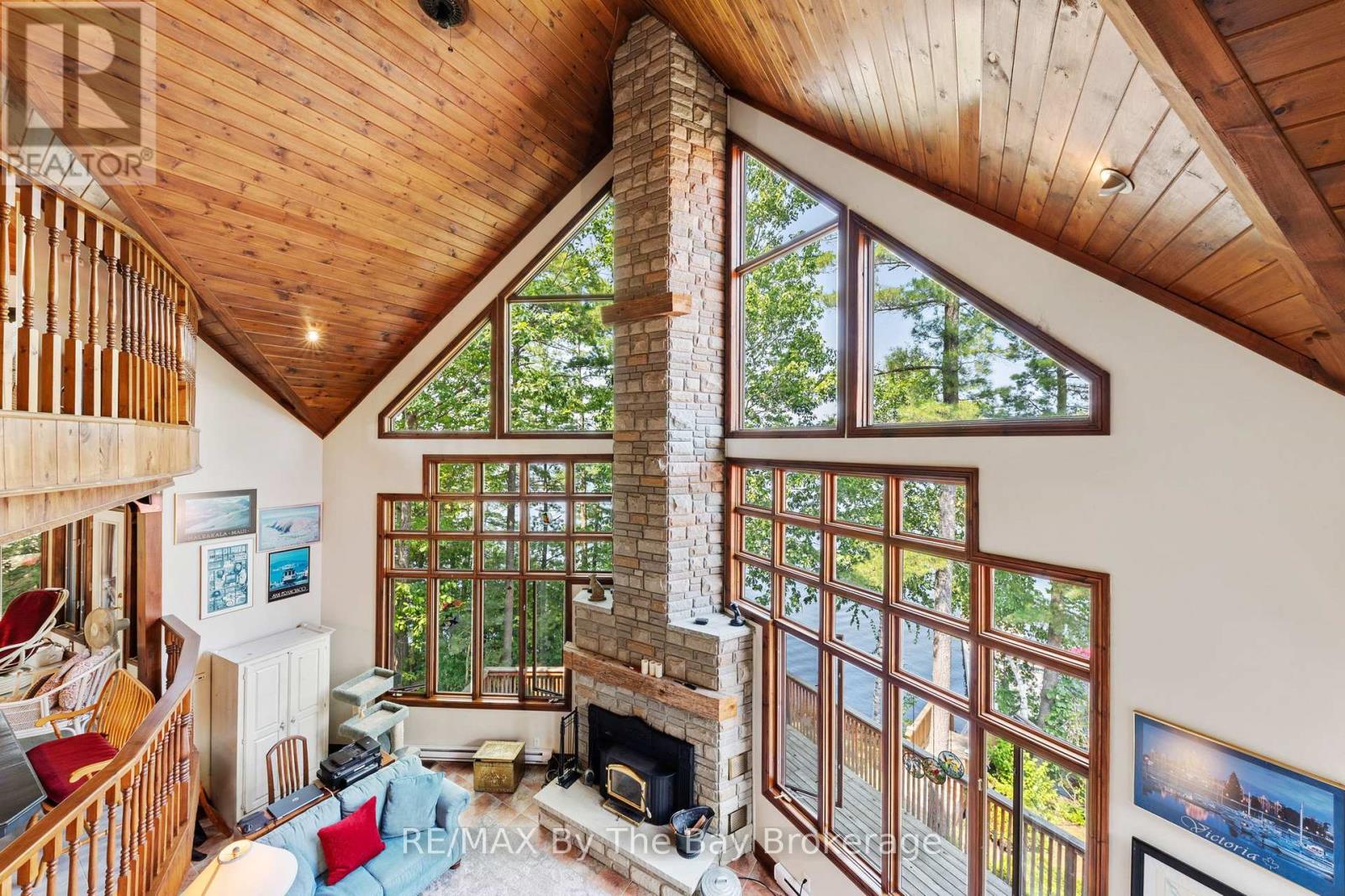 Photo 16 of 4104 East Shore Road, Severn ON