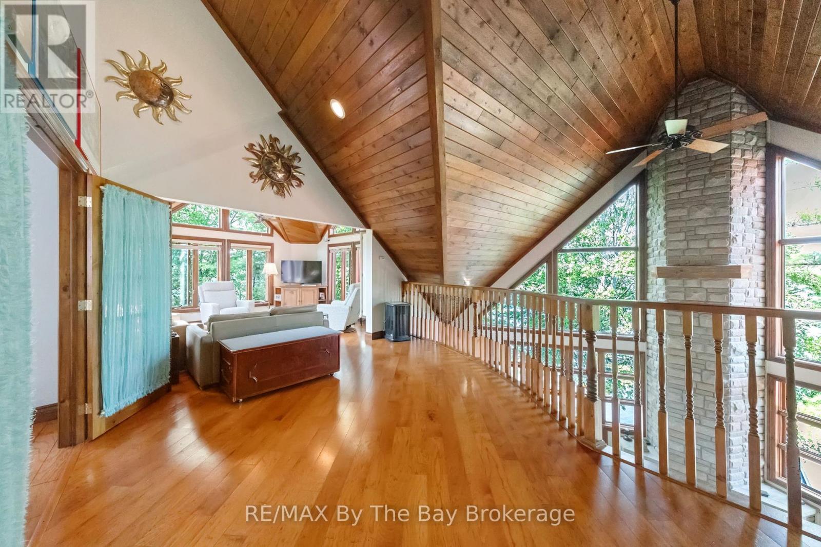Photo 23 of 4104 East Shore Road, Severn ON