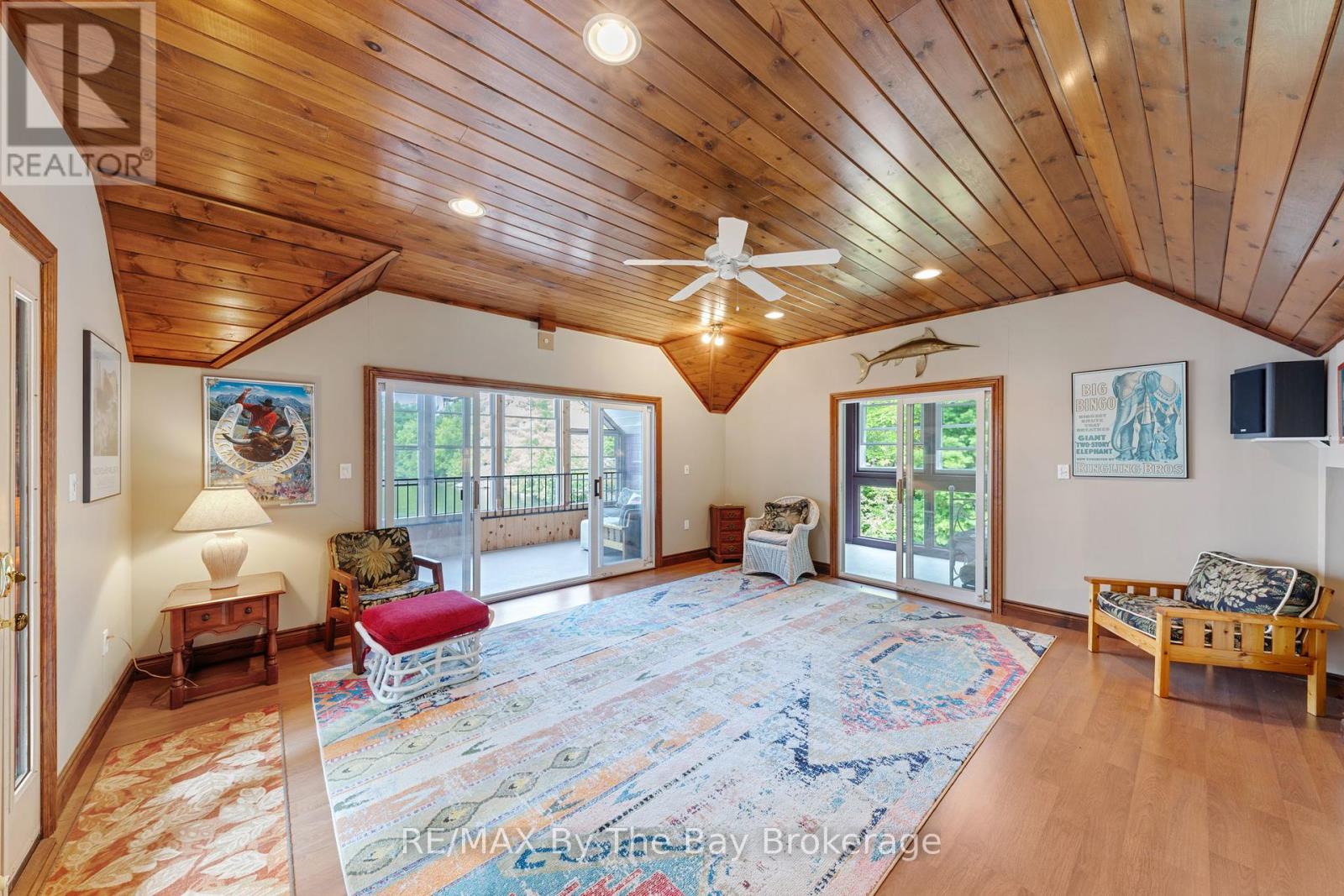 Photo 34 of 4104 East Shore Road, Severn ON