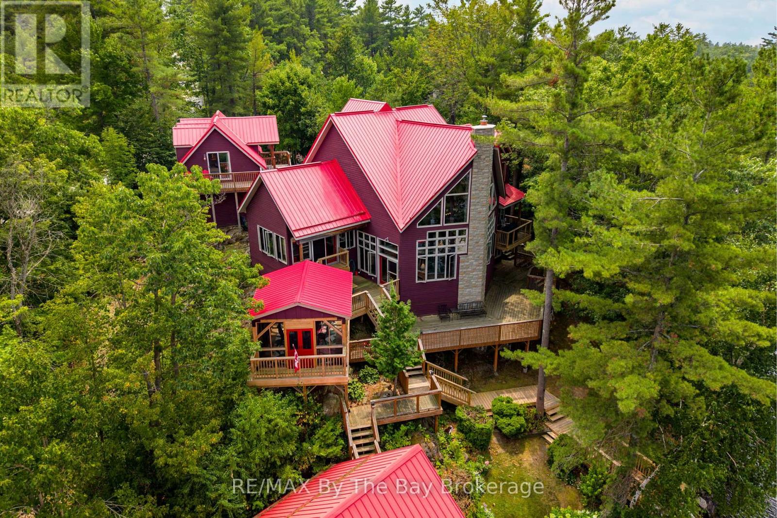 Photo 8 of 4104 East Shore Road, Severn ON