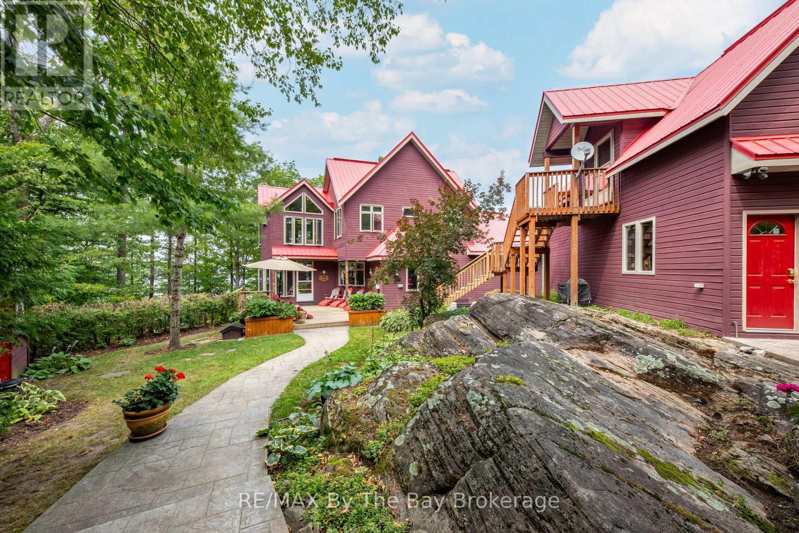 Photo 9 of 4104 East Shore Road, Severn ON