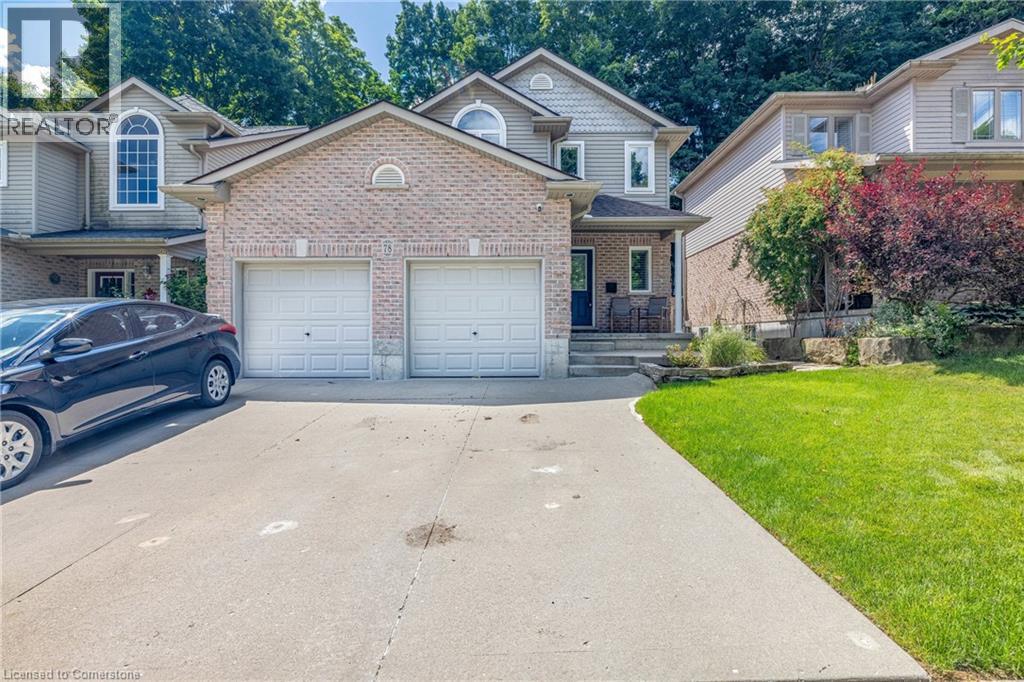 Photo 19 of 78 Potters Way Way, Woodstock ON