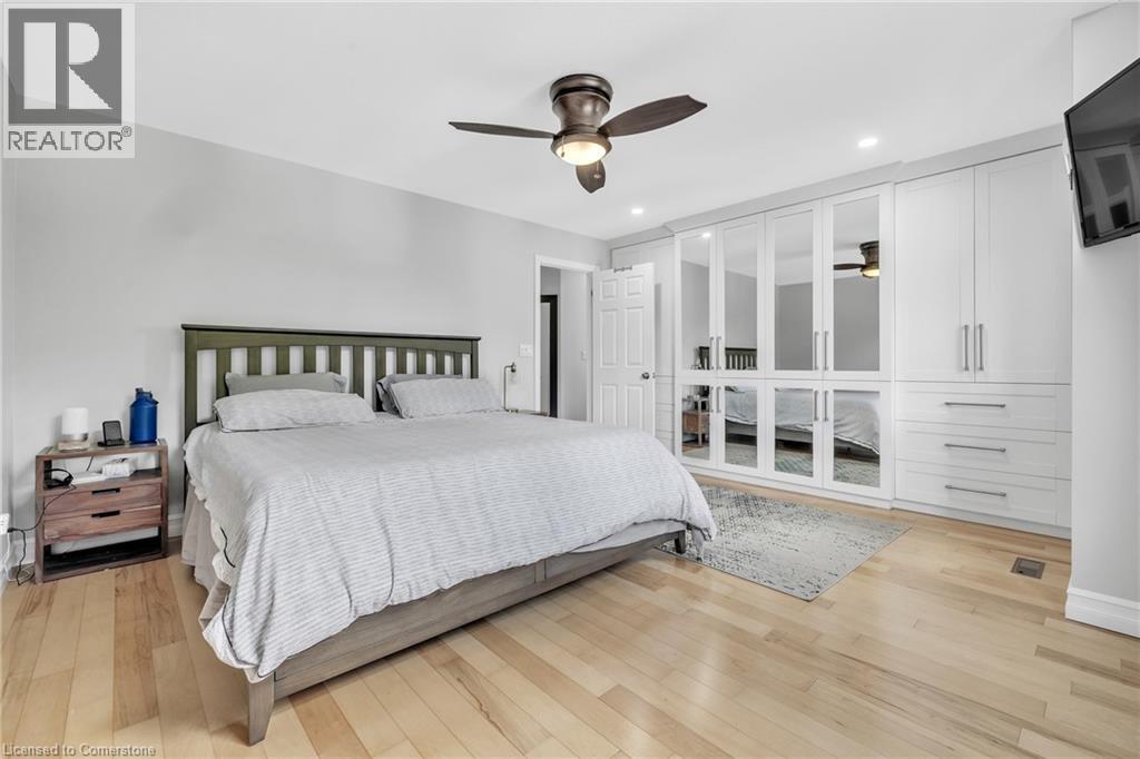 Photo 2 of 78 Potters Way Way, Woodstock ON