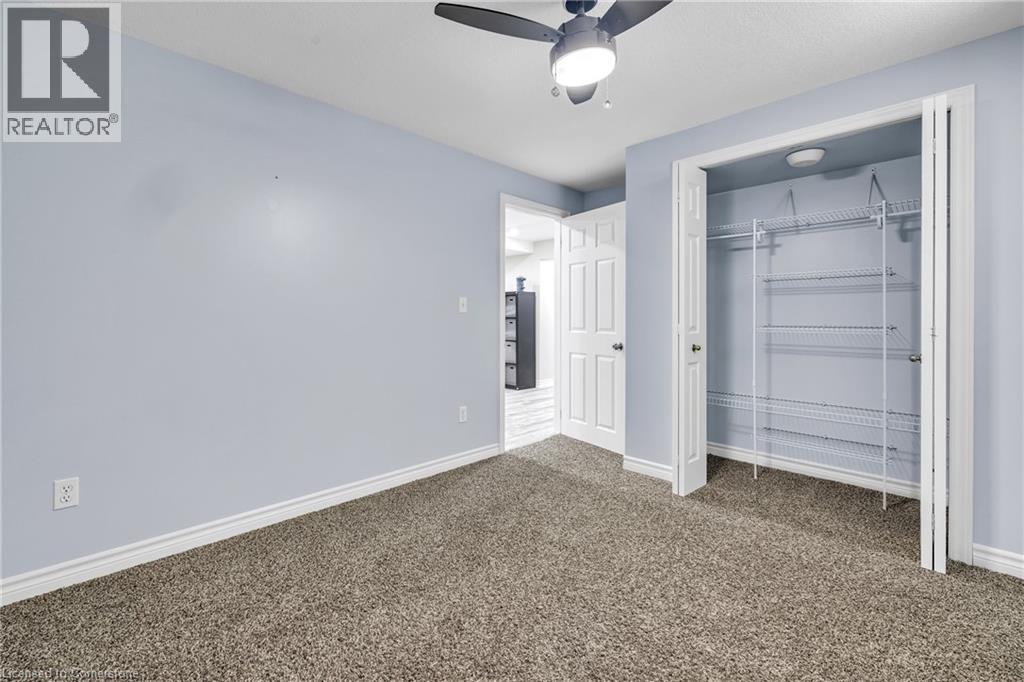 Photo 15 of 78 Potters Way Way, Woodstock ON