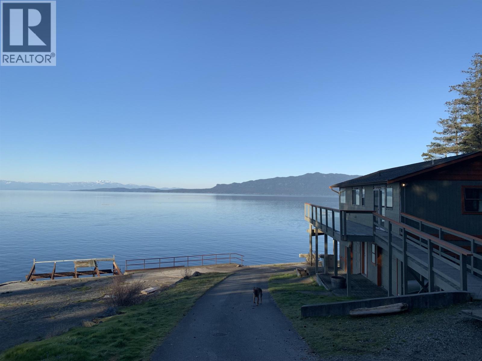 10881 SUNSHINE COAST HIGHWAY, Halfmoon Bay