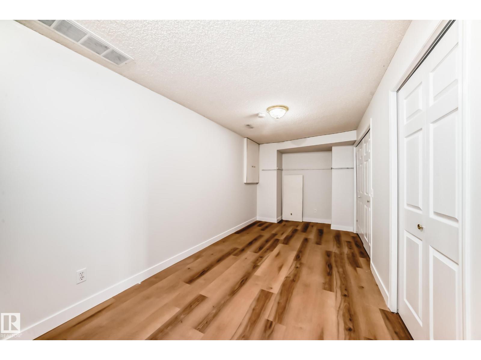 Photo 22 of 1141 60 St Nw, Edmonton AB