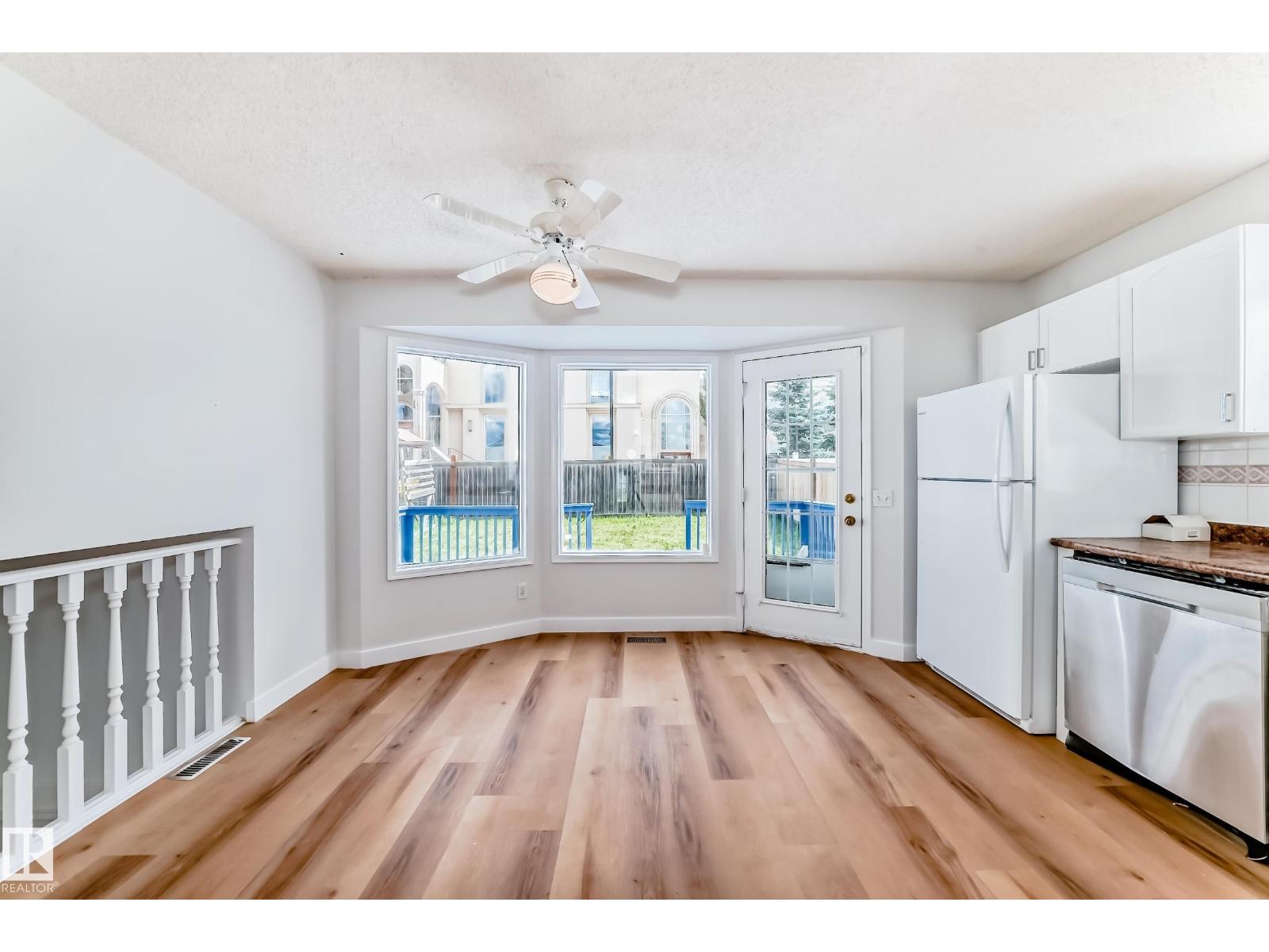 Photo 3 of 1141 60 St Nw, Edmonton AB