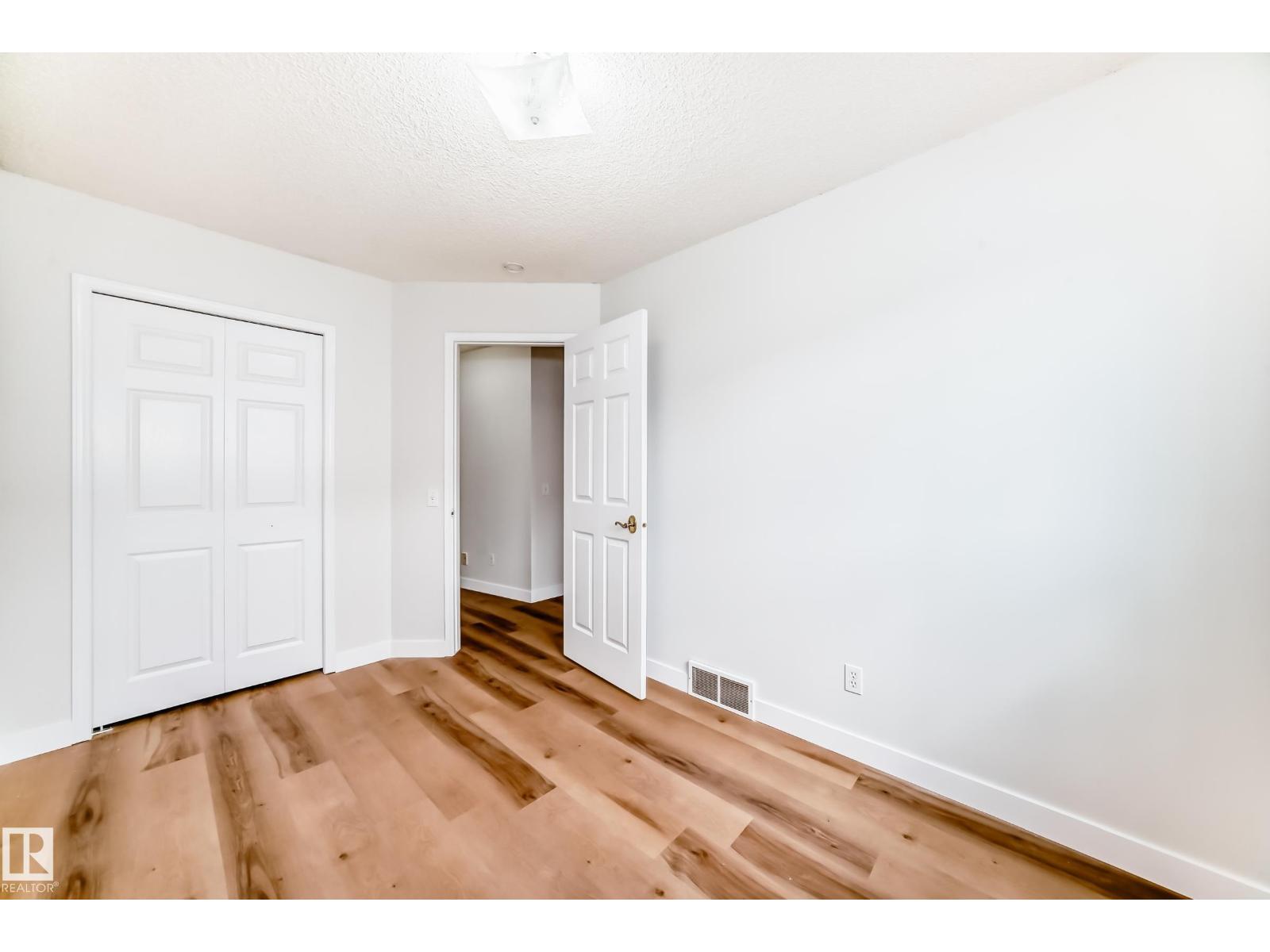 Photo 43 of 1141 60 St Nw, Edmonton AB
